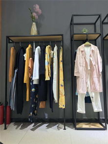 張家口統(tǒng)衣服飾 女裝品牌尾貨折扣批發(fā)的優(yōu)勢(shì)與選購(gòu)指南